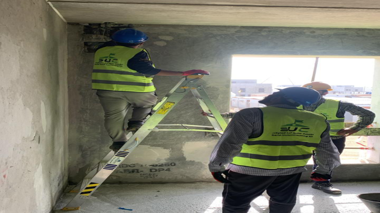 construction-site-cleaning-crew-saudi